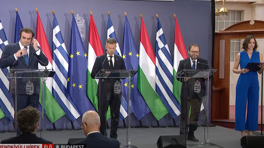 Bejelentéseket tesz Magyar Péter az Eurocsoport görög elnökével – cikkünk frissül