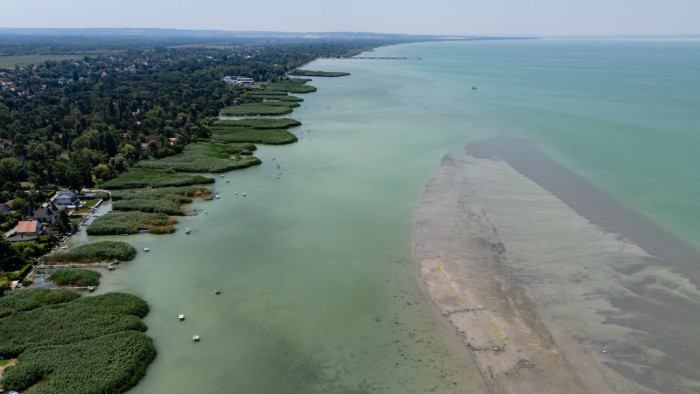 Harminc centimétert apadt a Balaton vízszintje a nyár eleje óta
