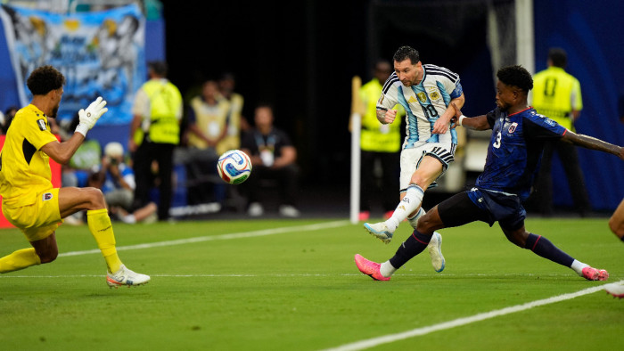Megint Messi: az argentinok csak hosszabbítás után tudták kiejteni a jól küzdő csodacsapatot a foci-vb-n