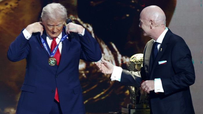 Trump szerint ért a focihoz és ezért szólt a FIFA-elnöknek