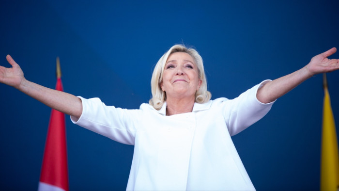 Le Pen meghozta a nagy döntést