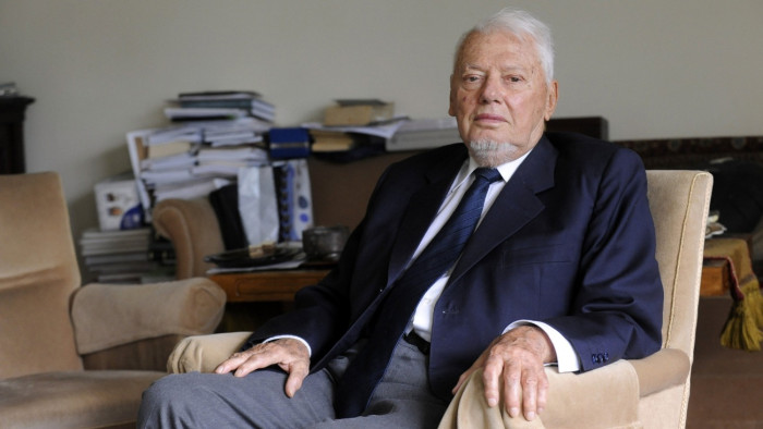 Meghalt Kádár Béla