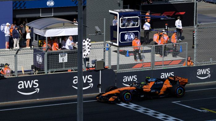 Lando Norris nyerte a a Forma–1-es Magyar Nagydíjat