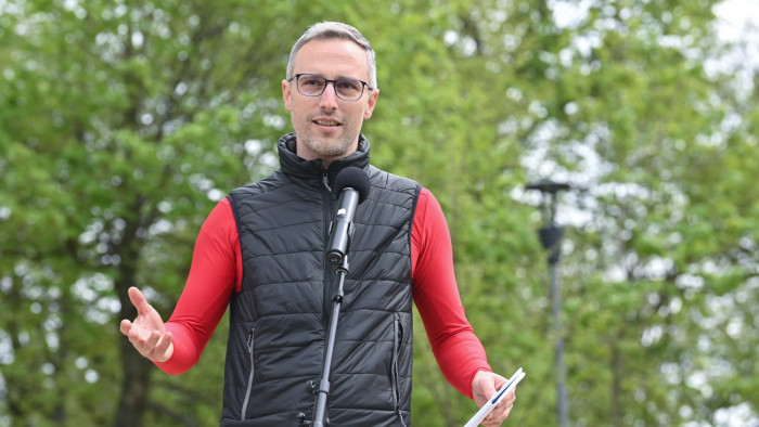 Feledy Botond: az alapoktól szervezzük újjá és alakítjuk át a Magyar Külügyi Intézetet