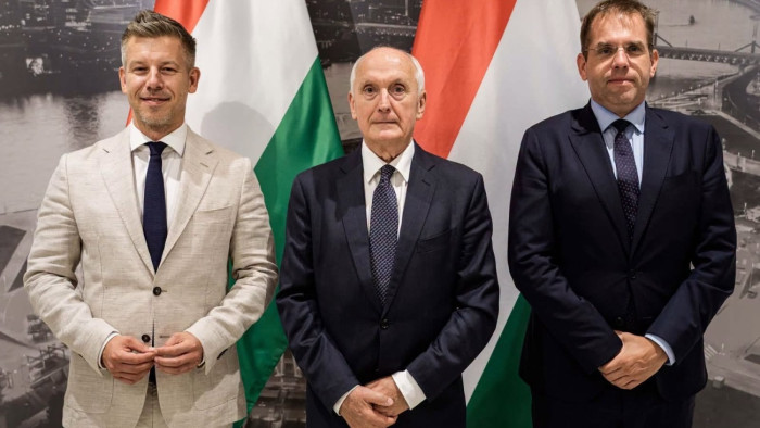 Baka András nevével poénkodva szólt be a Fidesznek Magyar Péter