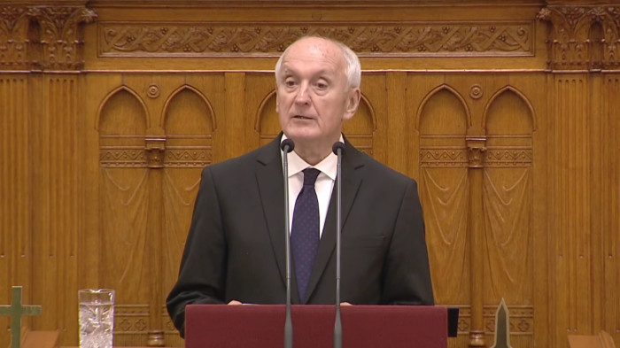 Baka András államfő beszéde a parlamentben megválasztása után: a társadalom mélyen megosztott, szembenézésre van szükség