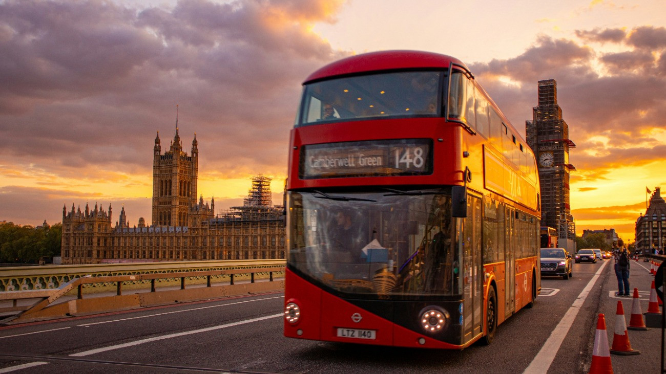Sztrájk! – felforrt a londoni buszvezetők agya, akár 26 napon át nem dolgozhatnak