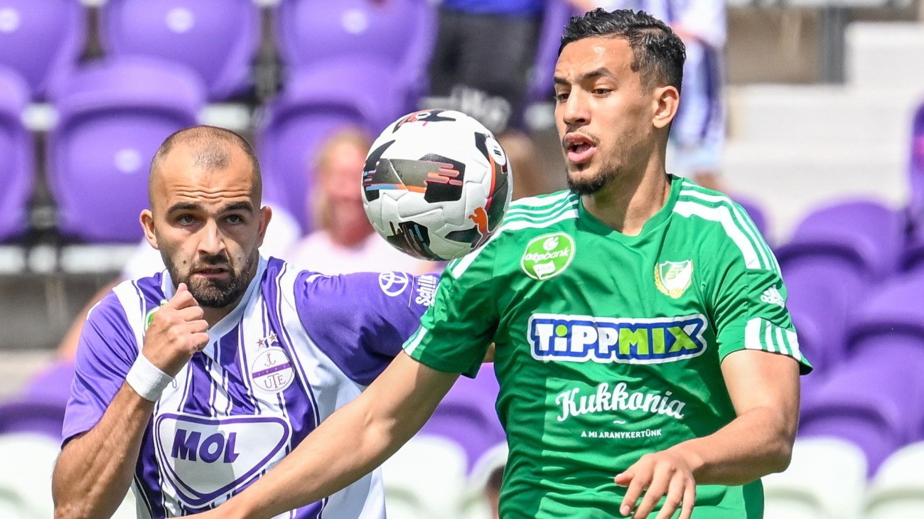 Gergényi Bence, az Újpest (b) és Nadir Benbuali, a Gyõr játékosa a labdarúgó OTP Bank Liga 30. fordulójában játszott Újpest FC - ETO FC Gyõr mérkõzésen a Szusza Ferenc Stadionban 2025. május 3-án.