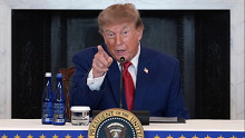 Donald Trump „gazdasági D-napot” és új hadviselést jelentett be, kilőtt az olaj ára