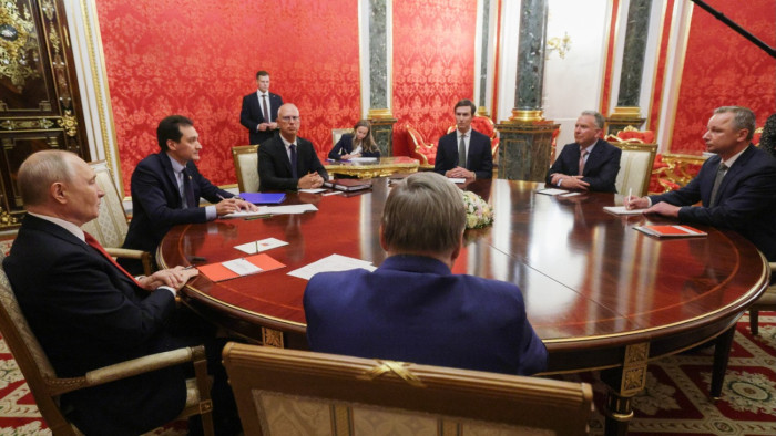 Ukrán képviselő: az amerikaiak példátlan feltételt szabtak Kijevben