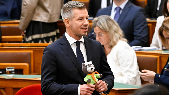 Magyar Péter főispánokat nevezett ki