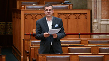 Őrizetbe vették Seszták Miklós volt KDNP-s minisztert