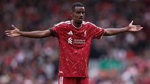Egymás után jönnek a rossz hírek Liverpoolból