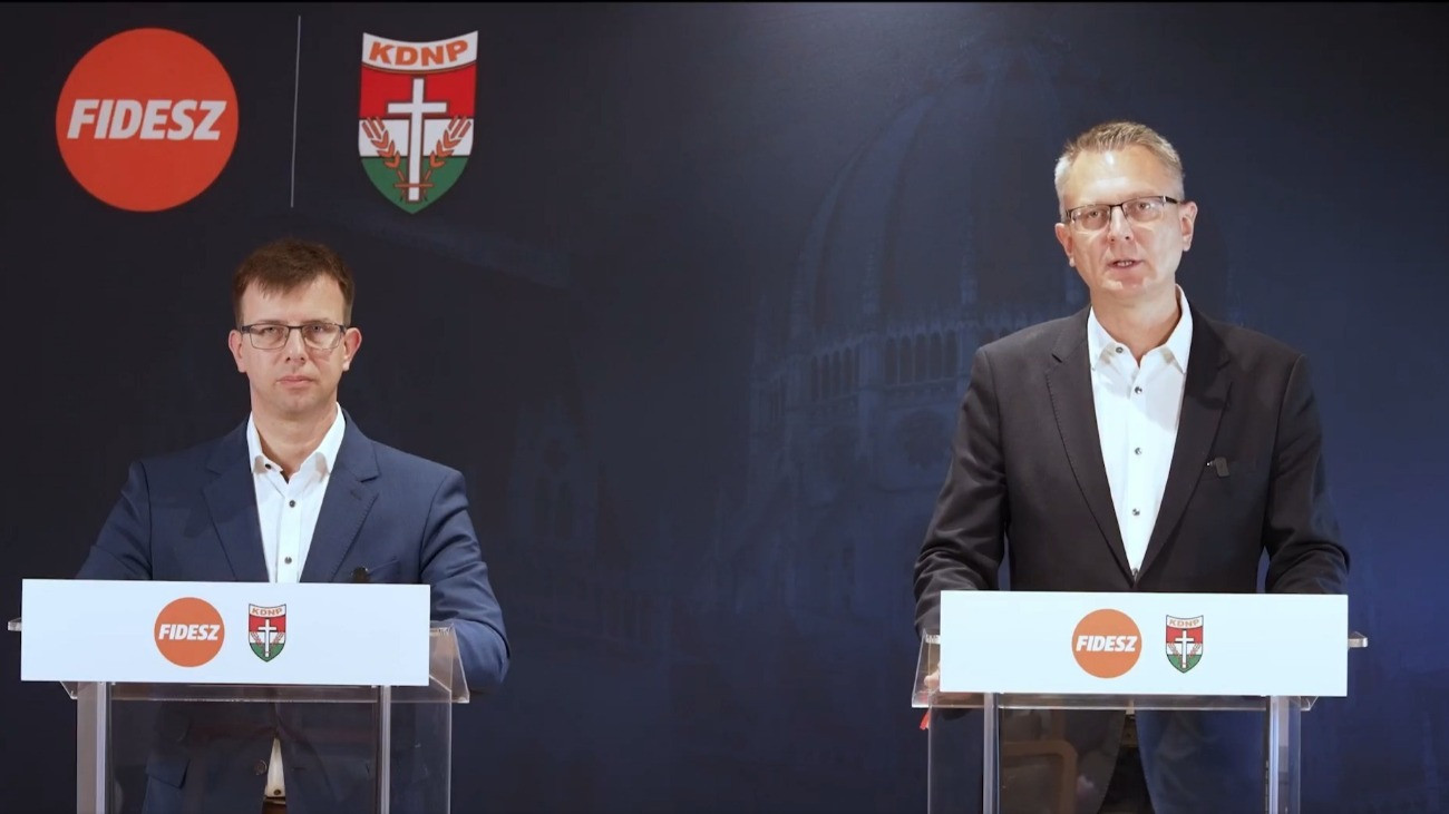 Bóka János és Rétvári Bence adott információkat a Fidesz-KDNP frakcióüléséről