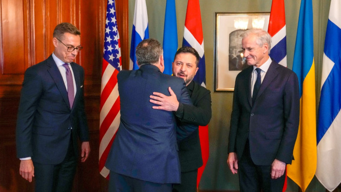 Szentpétervárra ért Trump bizalmasa