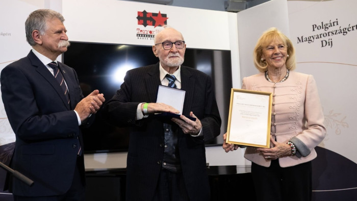 Baranyi László színészt díjazta a Polgári Magyarországért Alapítvány